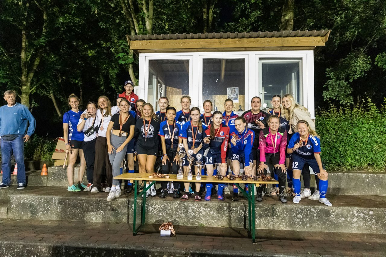 Bild 122 - Loewinnen-Cup